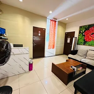  Hostal H2 Segama Backpacker